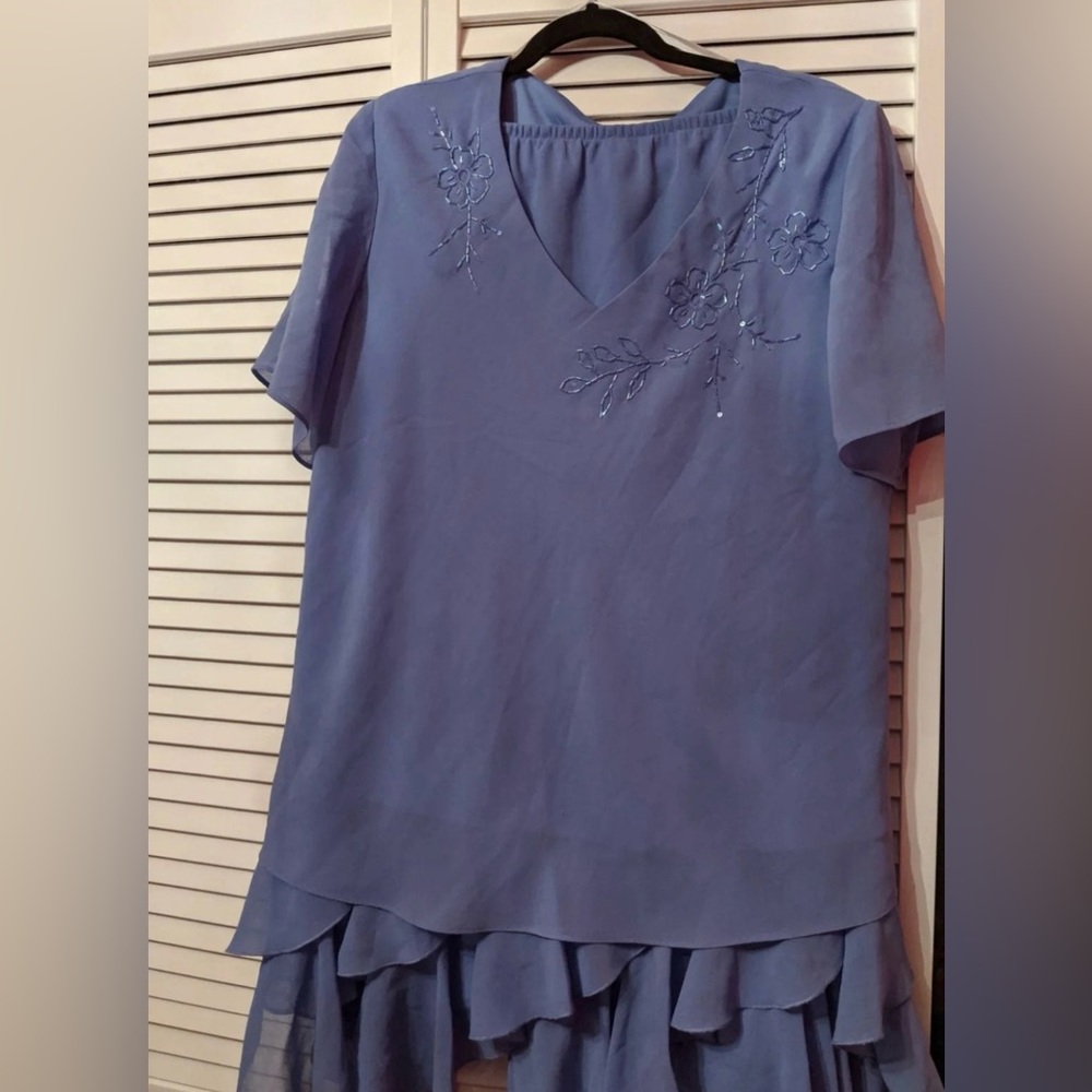 Ladies skirt and top set